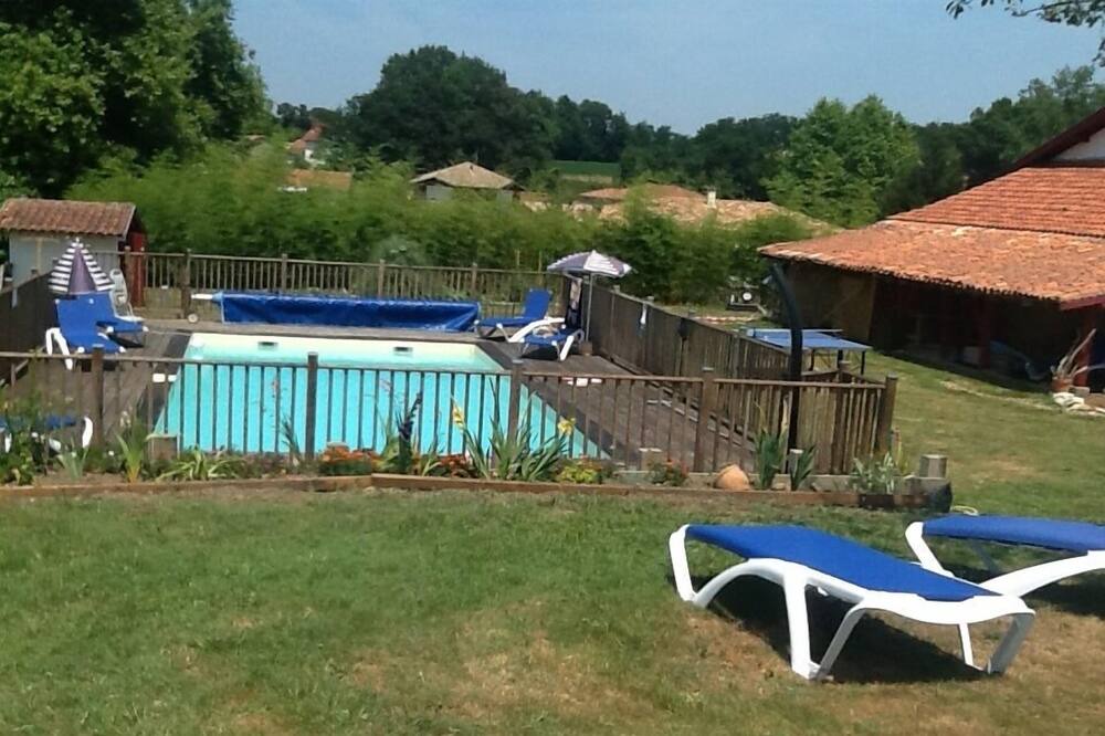 Photo of Outdoor in Pey