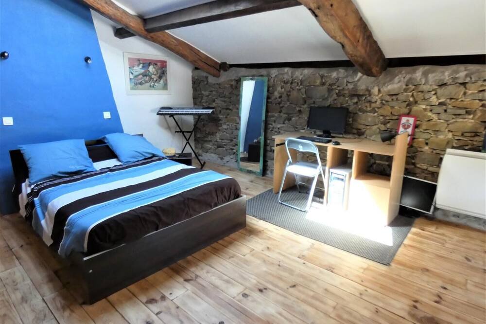 Photo of Bedroom in Pey