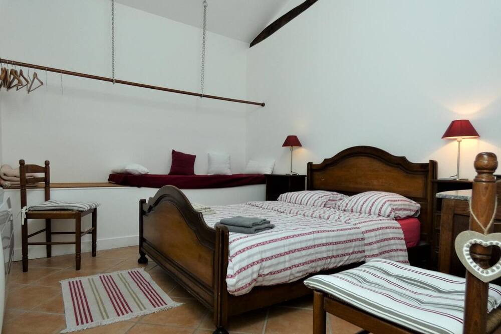 Photo of Bedroom in Pey
