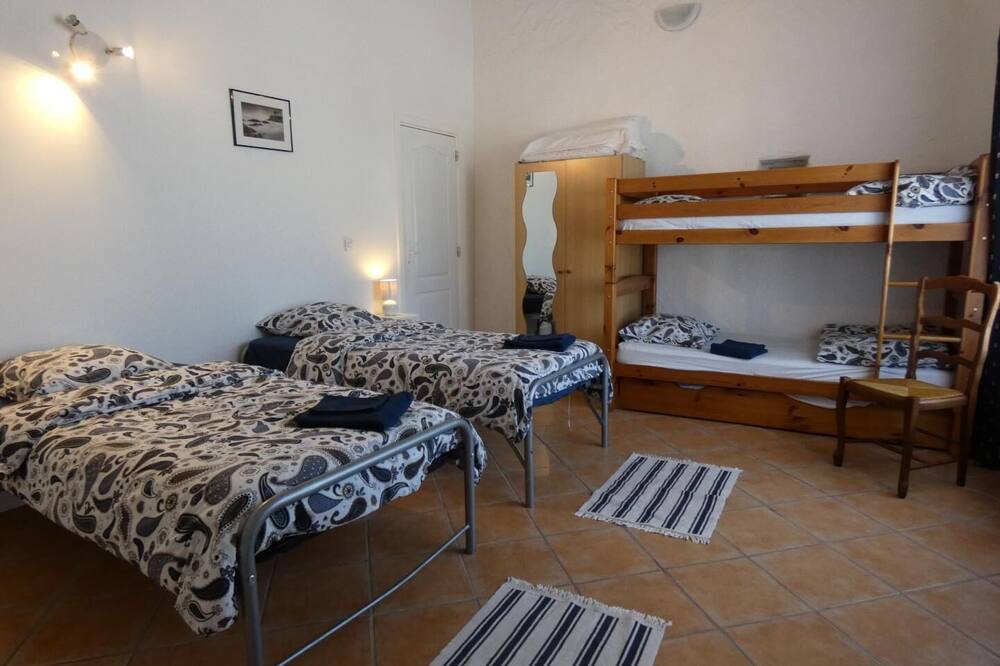 Photo of Bedroom in Pey