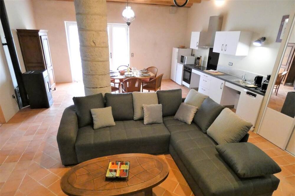 Photo of Livingroom in Pey