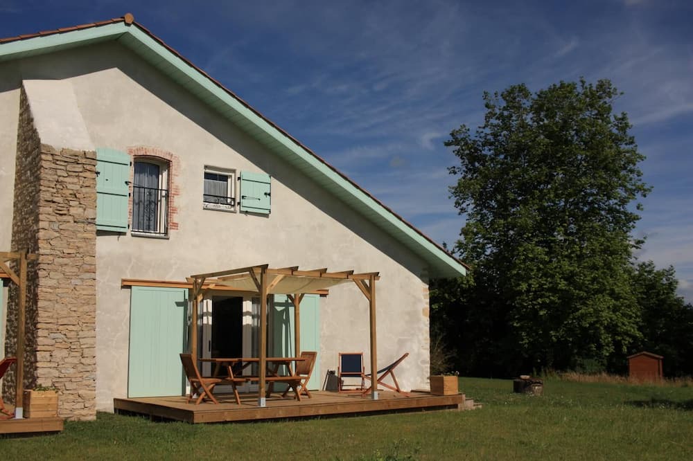 Photo of Outdoor in Pey