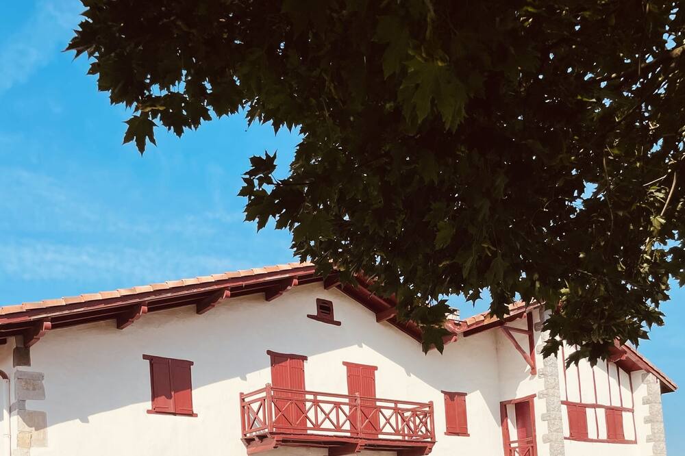 Photo of Outdoor in Armendarits