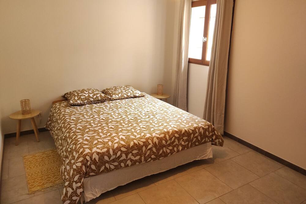 Photo of Bedroom in Escragnolles