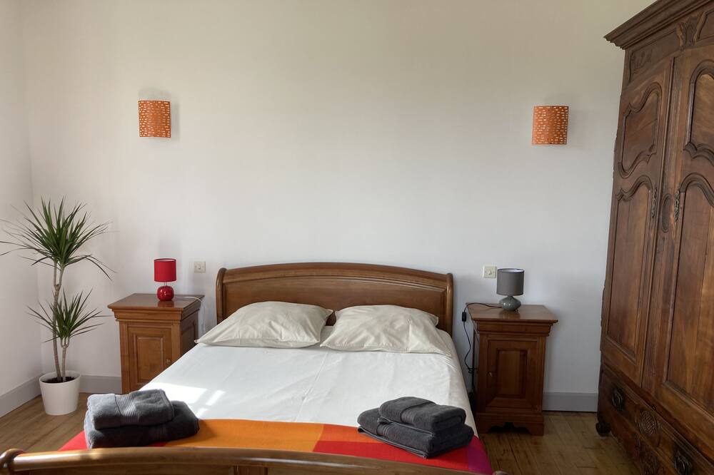 Photo of Bedroom in Ilharre