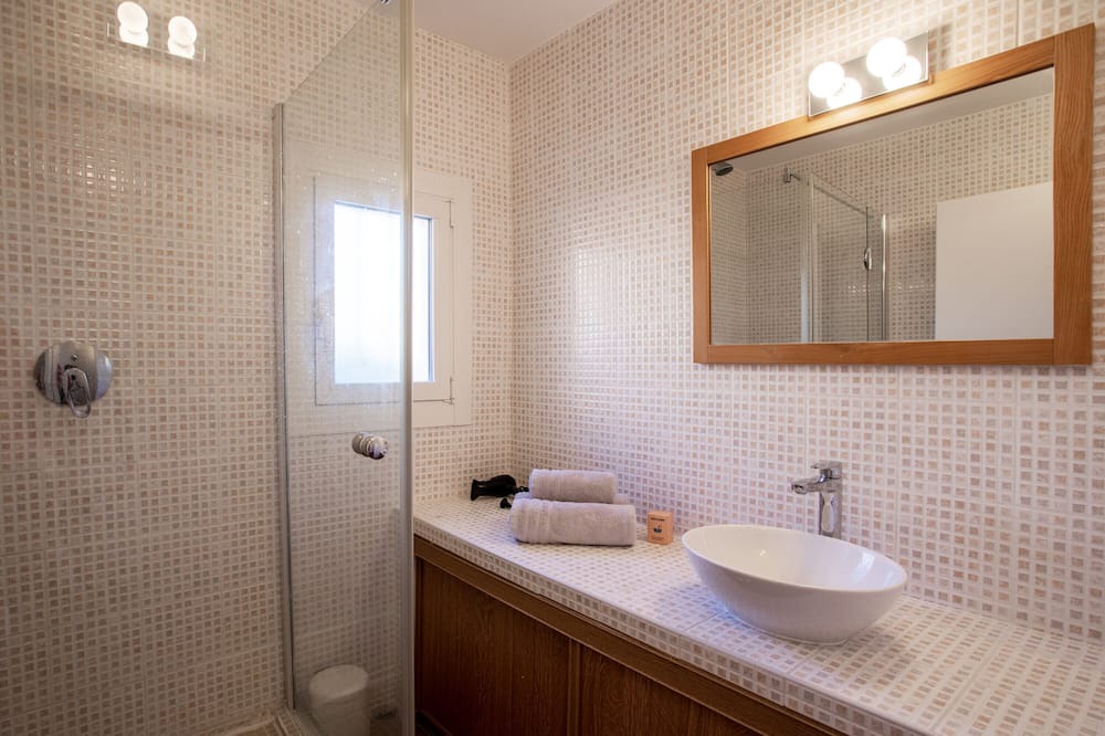Photo of Bathroom in Le Trayas
