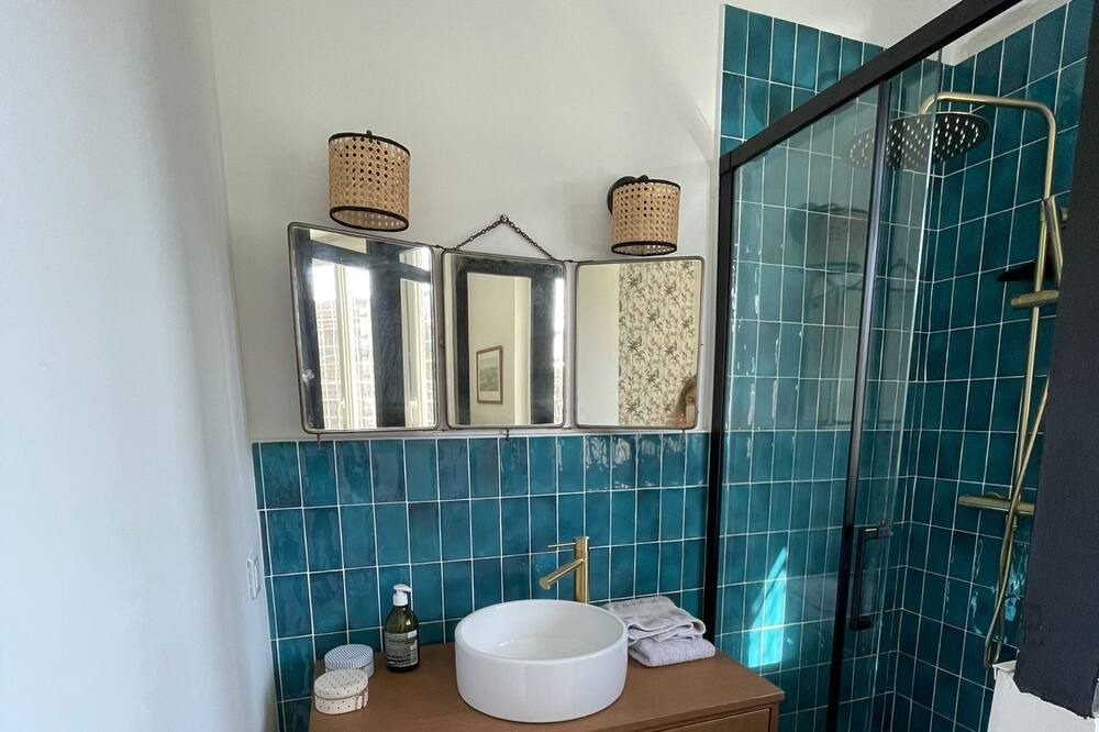 Photo of Bathroom in Lestonat - Monsejour