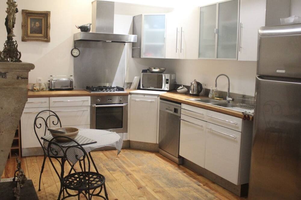 Photo of Kitchen in Bordeaux Golden Triangle