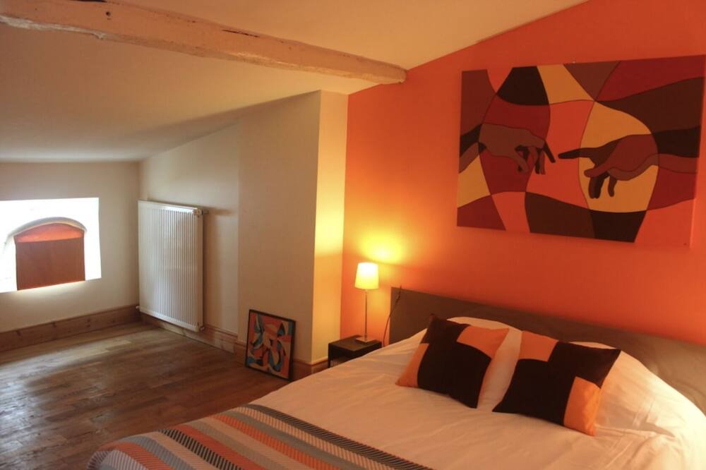 Photo of Bedroom in Bordeaux Golden Triangle