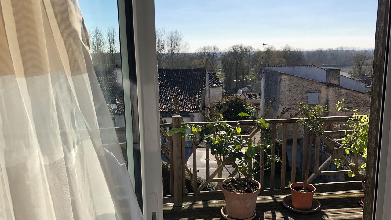 Photo of Patio Balcony in Dompierre-sur-Charente