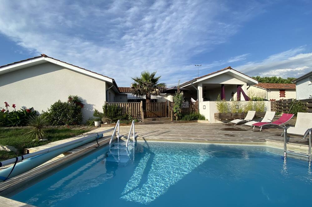 Photo of Outdoor in Saint-Vincent-de-Paul