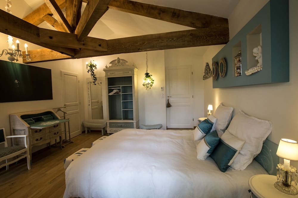 Photo of Bedroom in Larressingle