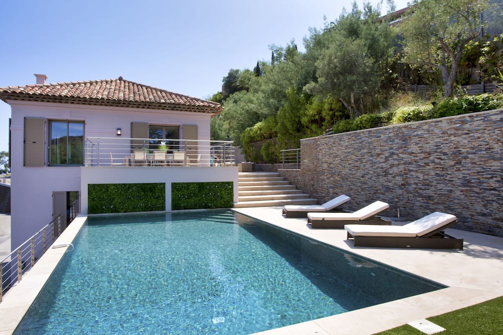 Photo of Outdoor in Espero-Pax