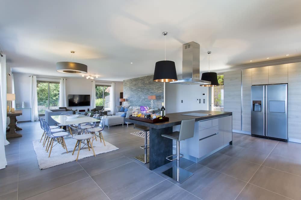 Photo of Kitchen in Espero-Pax