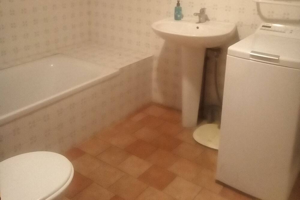 Photo of Bathroom in Conne-de-Labarde