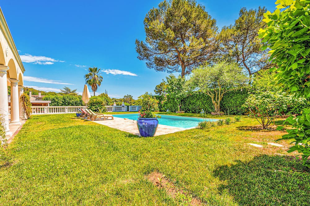 Photo of Outdoor in Roquefort-les-Pins