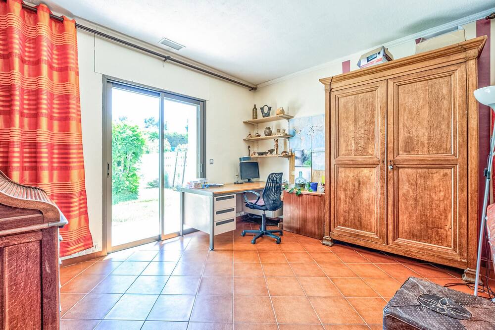 Photo of Bedroom in Roquefort-les-Pins