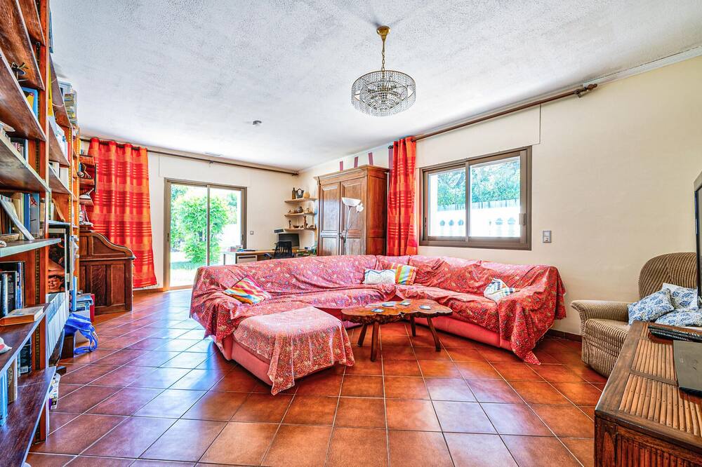 Photo of Bedroom in Roquefort-les-Pins