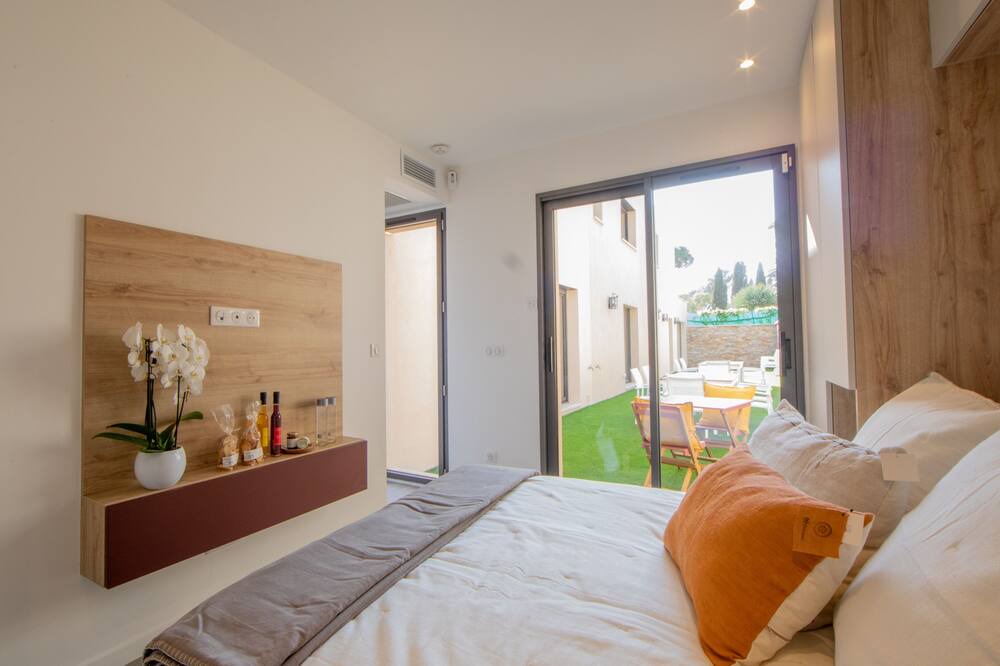 Photo of Bedroom in Guerrevieille