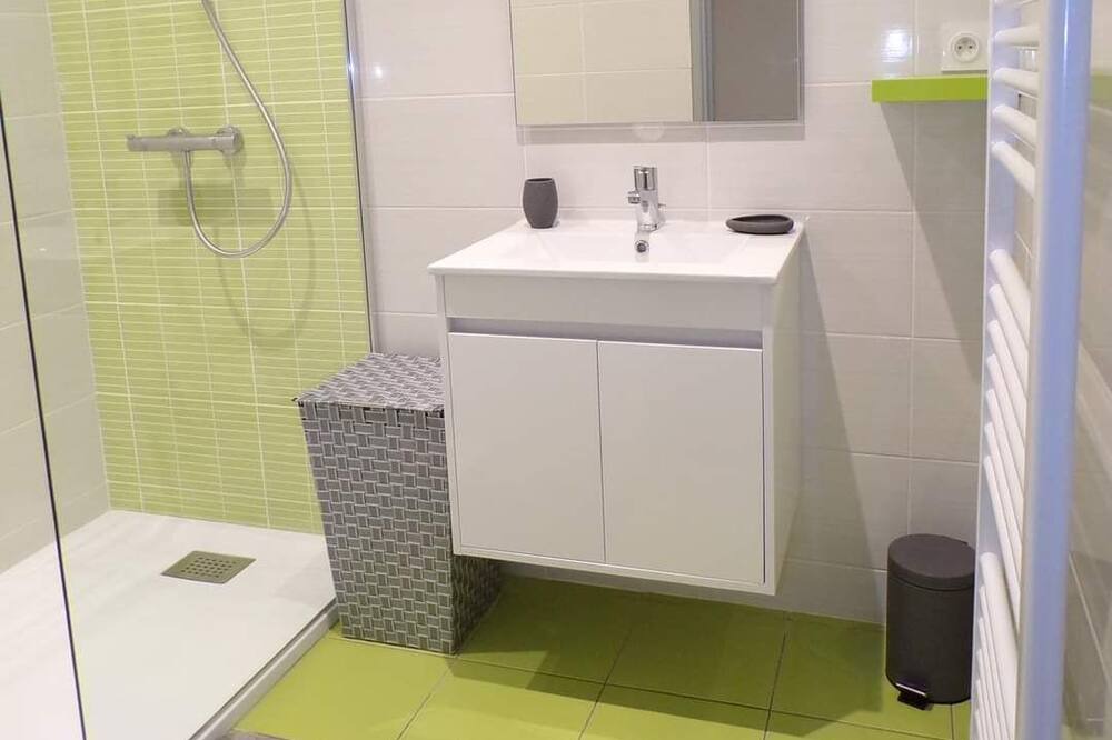 Photo of Bathroom in Jonzac