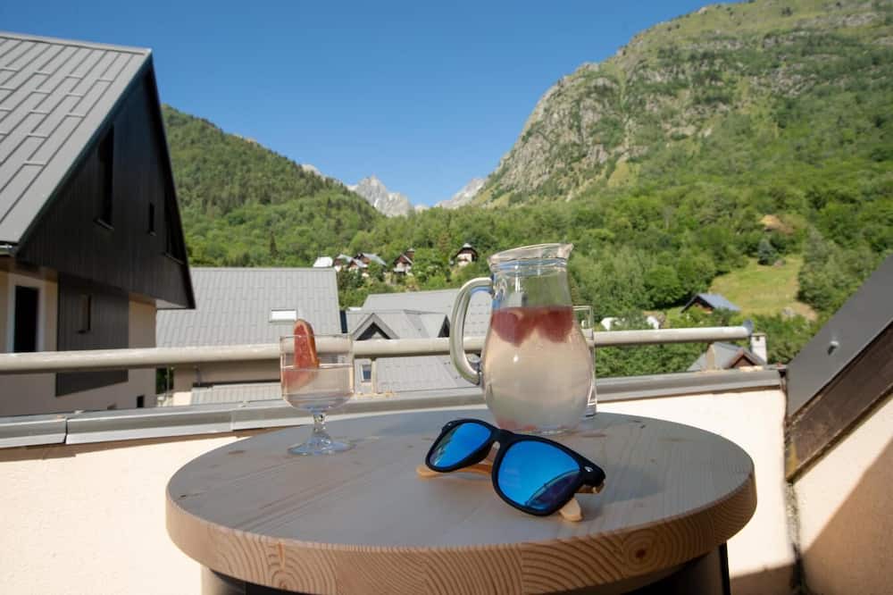 Photo of Patio Balcony in Saint-Colomban-des-Villards