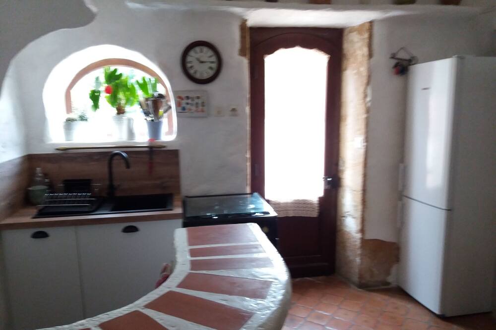 Photo of Kitchen in Auriac-du-Perigord