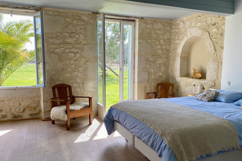 Photo of Bedroom in Gaillan-en-Medoc