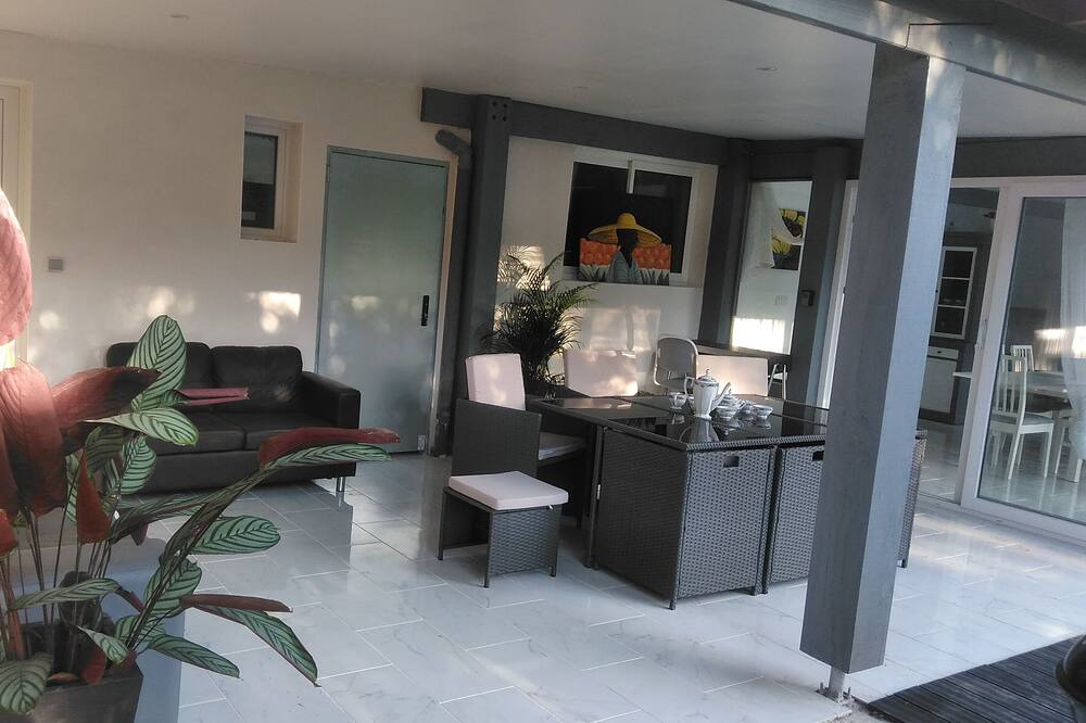 Photo of Livingroom in Saint-Vincent-de-Paul