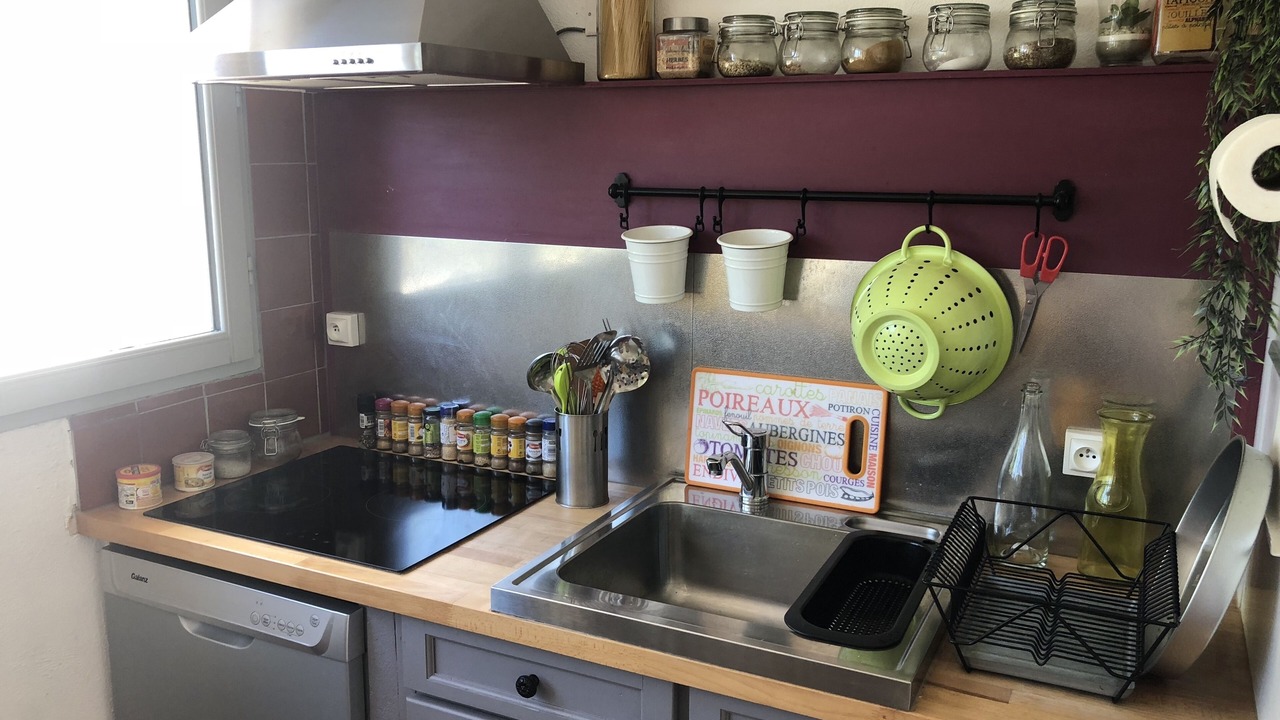 Photo of Kitchen in Saint-Cezaire-sur-Siagne
