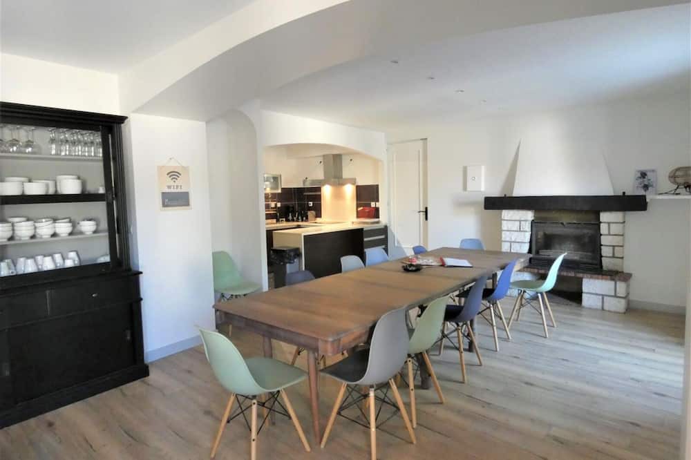 Photo of Kitchen in Saint-Lon-les-Mines