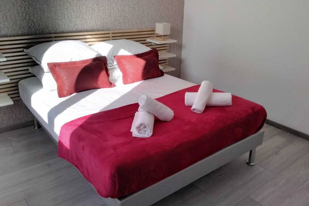 Photo of Bedroom in Les Mathes