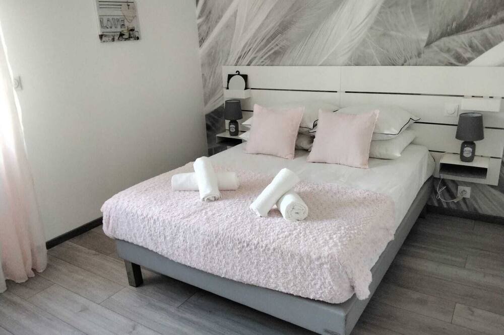 Photo of Bedroom in Les Mathes