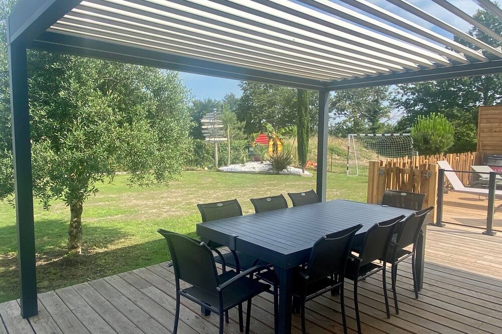 Photo of Patio Balcony in Saint-Jean-de-Marsacq