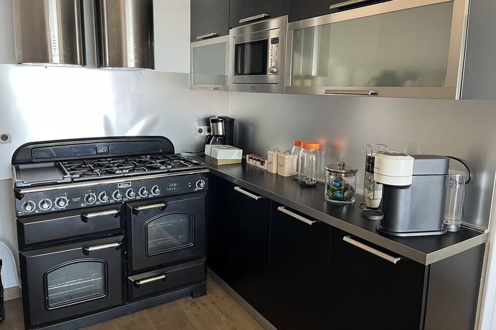 Photo of Kitchen in Le Trayas