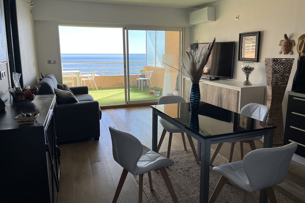 Photo of Livingroom in Le Trayas