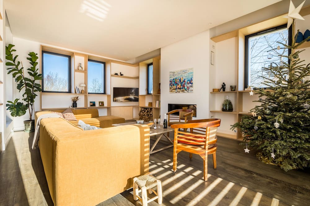 Photo of Livingroom in Arbonne
