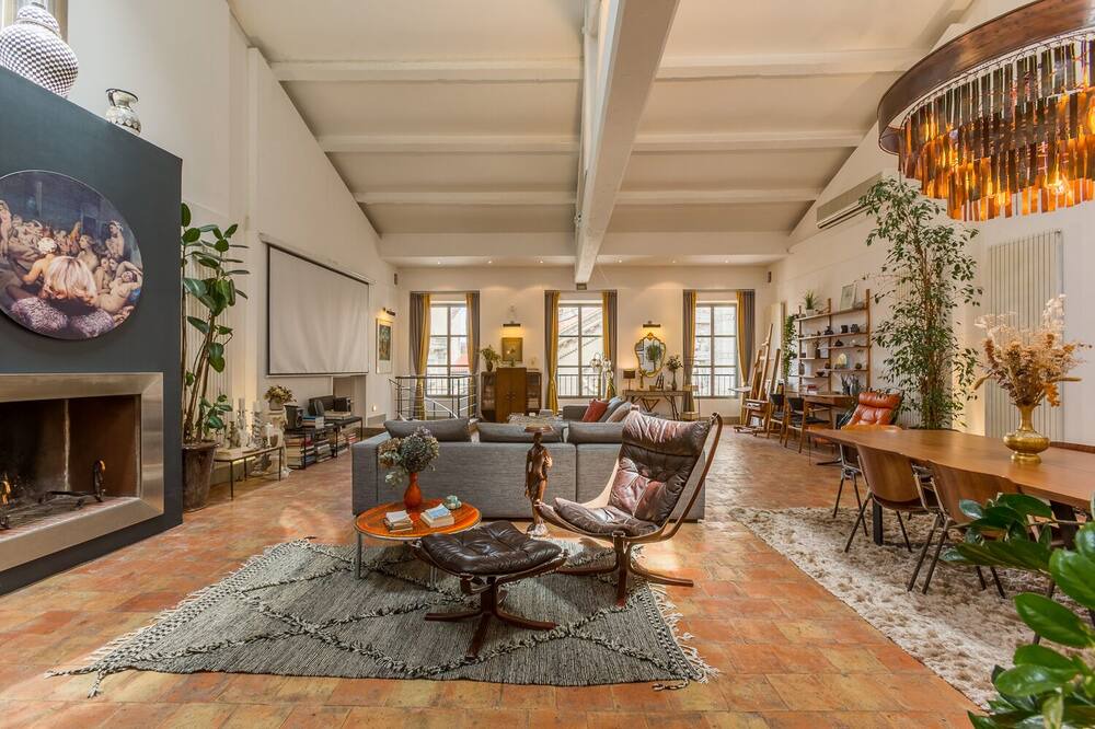 Photo of Livingroom in 6th Arrondissement