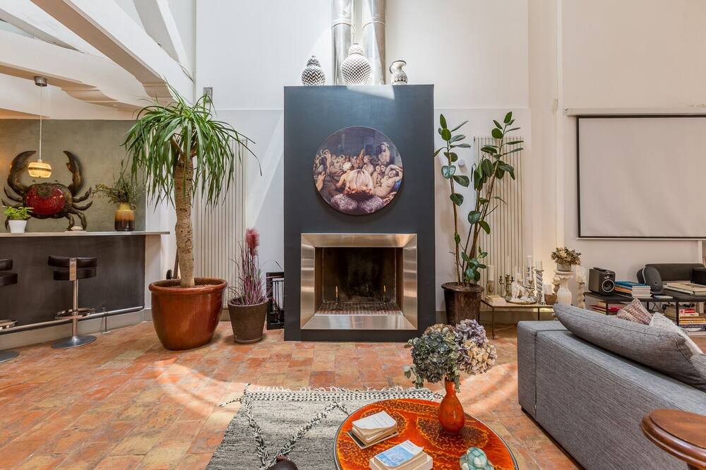 Photo of Livingroom in 6th Arrondissement