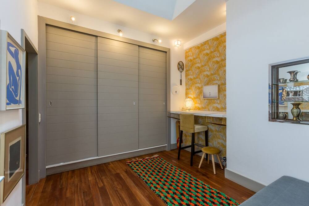 Photo of Bedroom in 6th Arrondissement