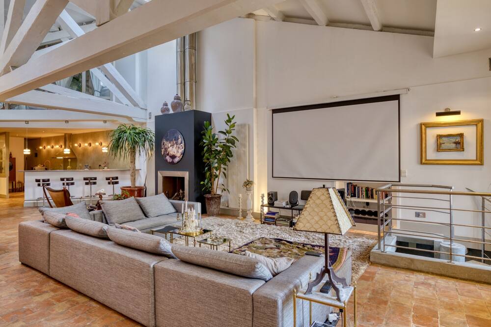 Photo of Livingroom in 6th Arrondissement