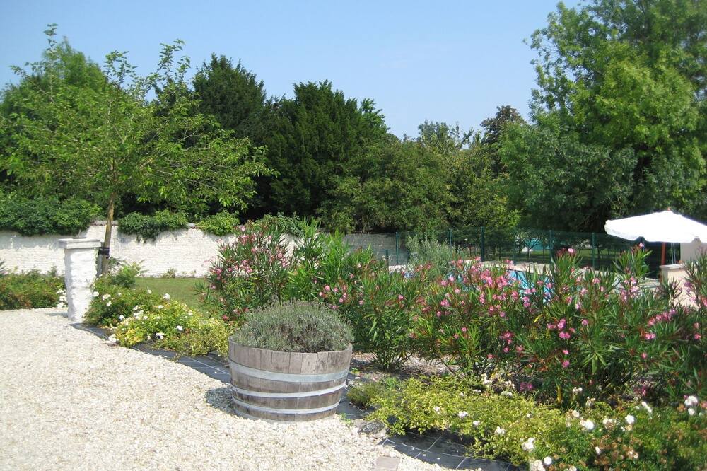 Photo of Outdoor in Segonzac
