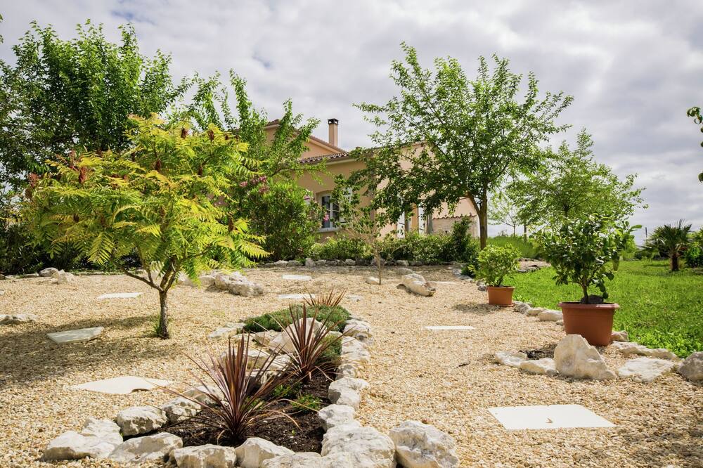 Photo of Outdoor in Segonzac