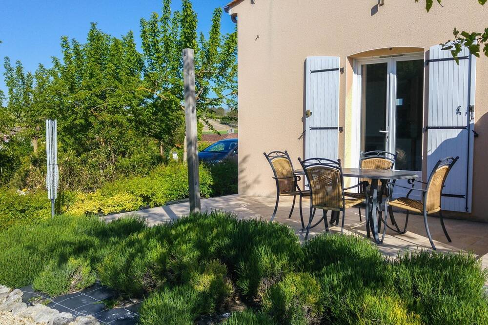 Photo of Patio Balcony in Segonzac