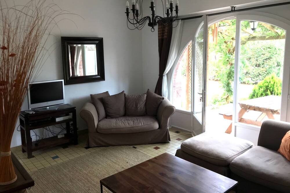 Photo of Livingroom in Saint-Julien-en-Born