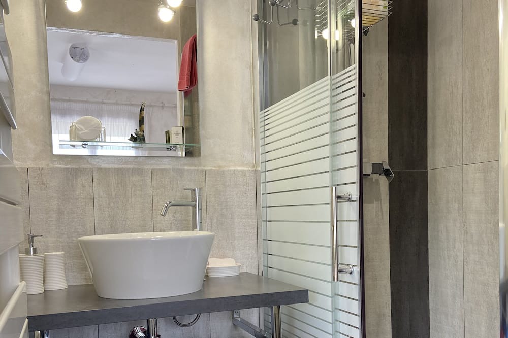 Photo of Bathroom in Roquefort-les-Pins
