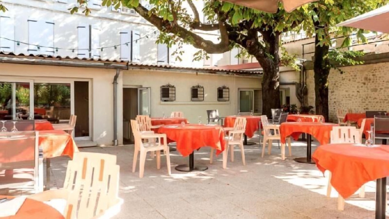 Photo of Others in Barbezieux-Saint-Hilaire