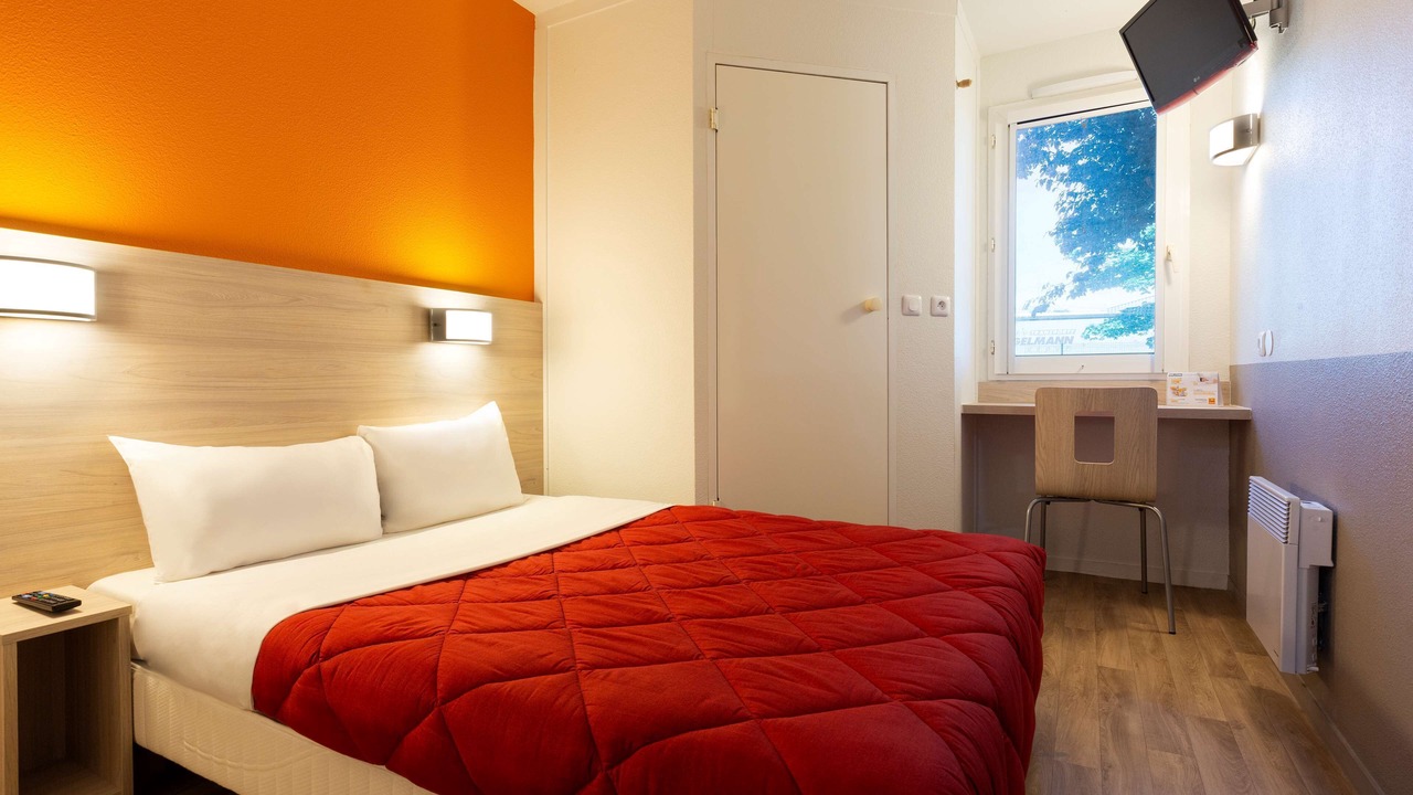 Photo of Bedroom in Saint-Herblain
