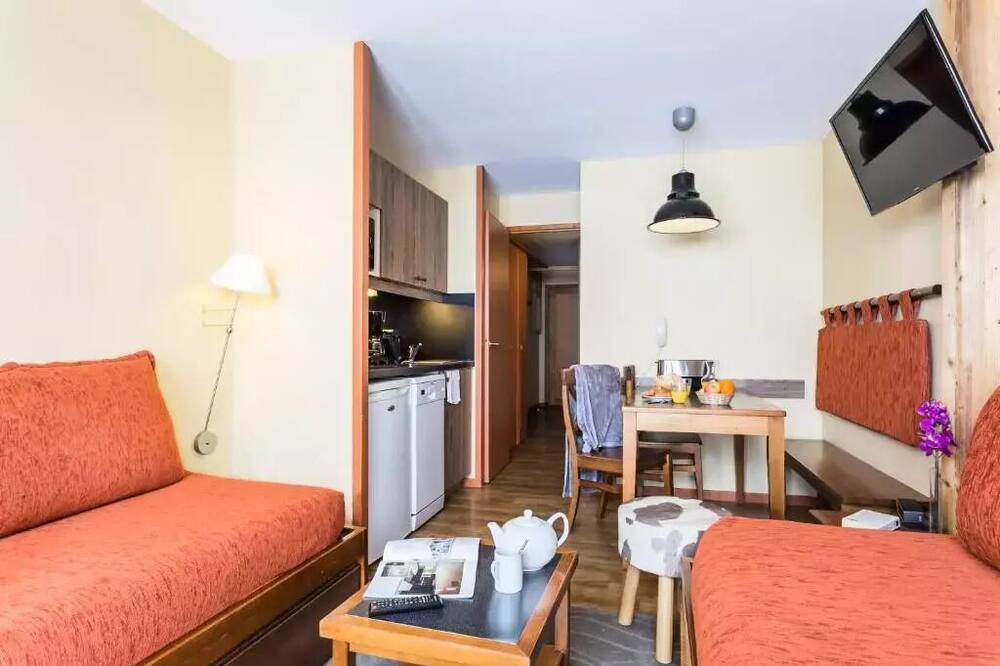 Photo of Livingroom in Jeux
