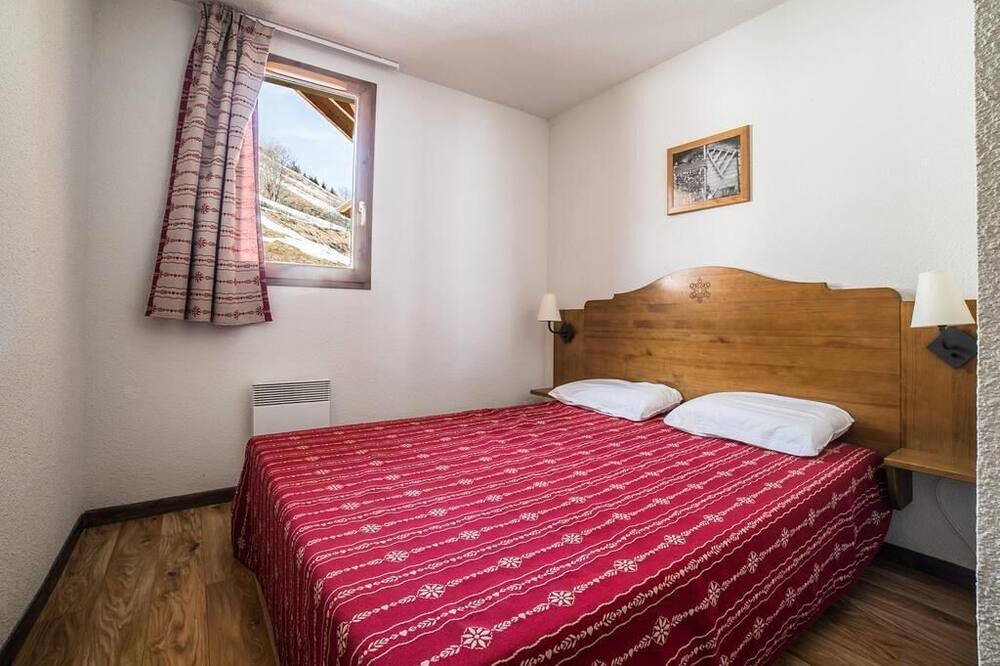 Photo of Bedroom in Albiez-le-Vieux