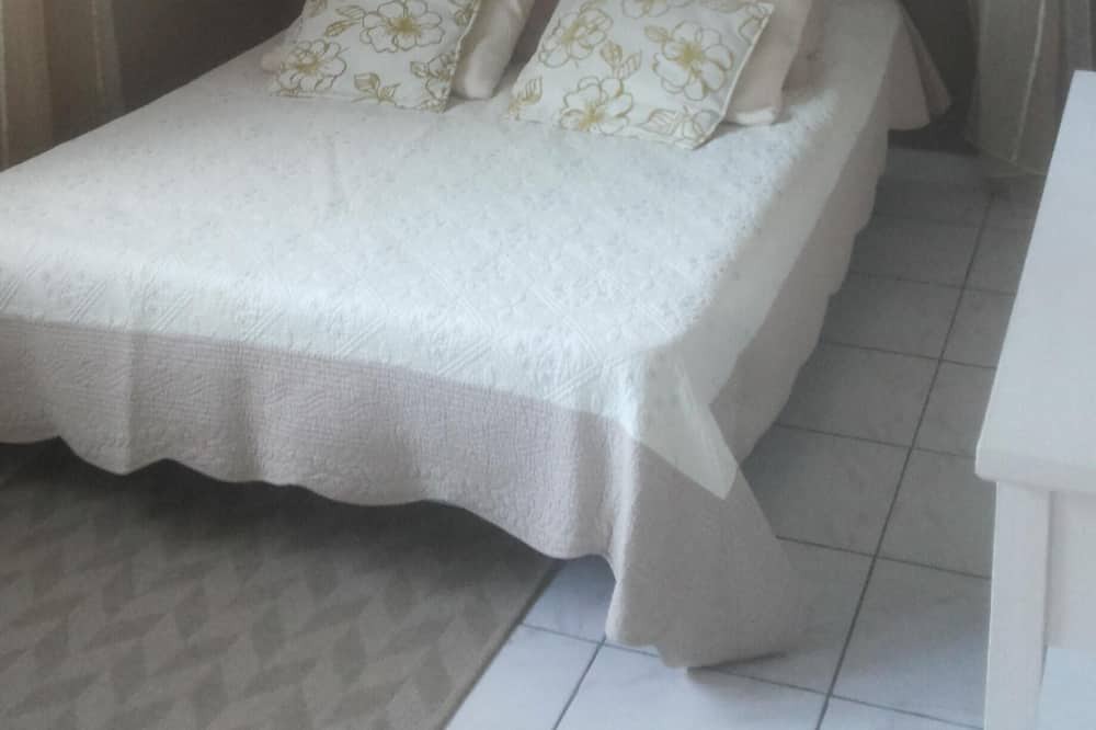 Photo of Bedroom in Saint-Vallier-de-Thiey